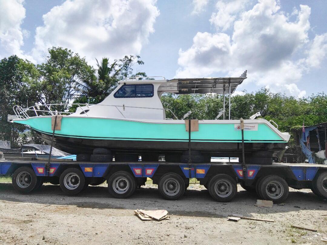 Boat Towing Image